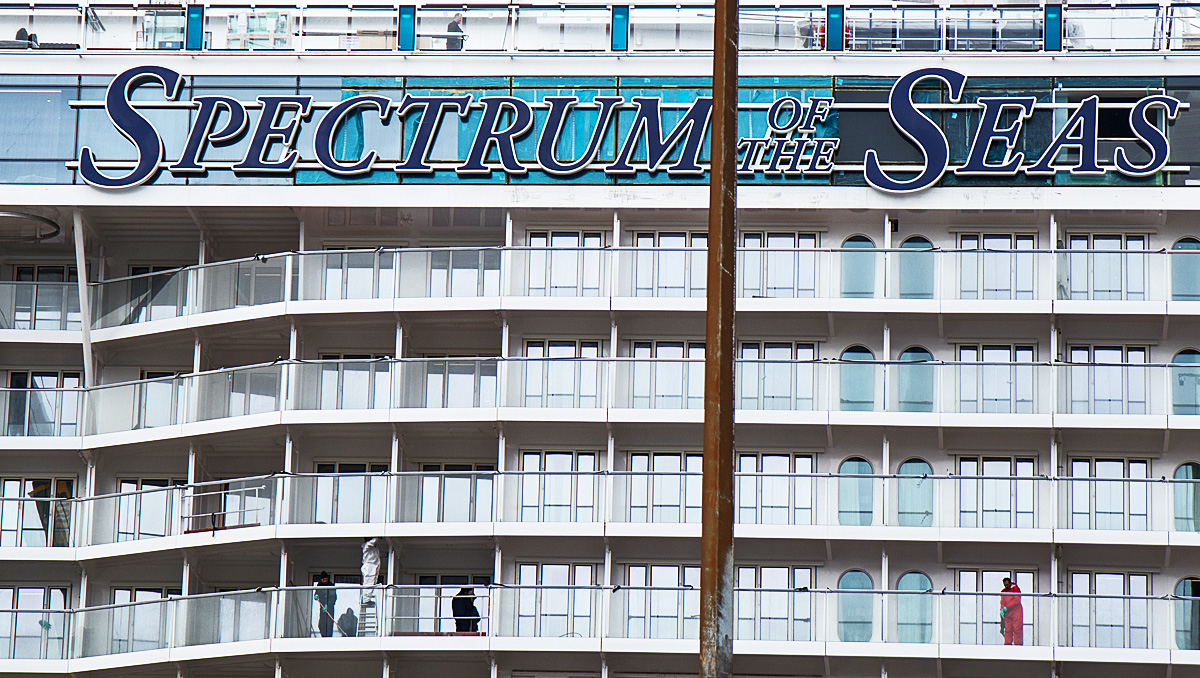 Spectrum of the seas