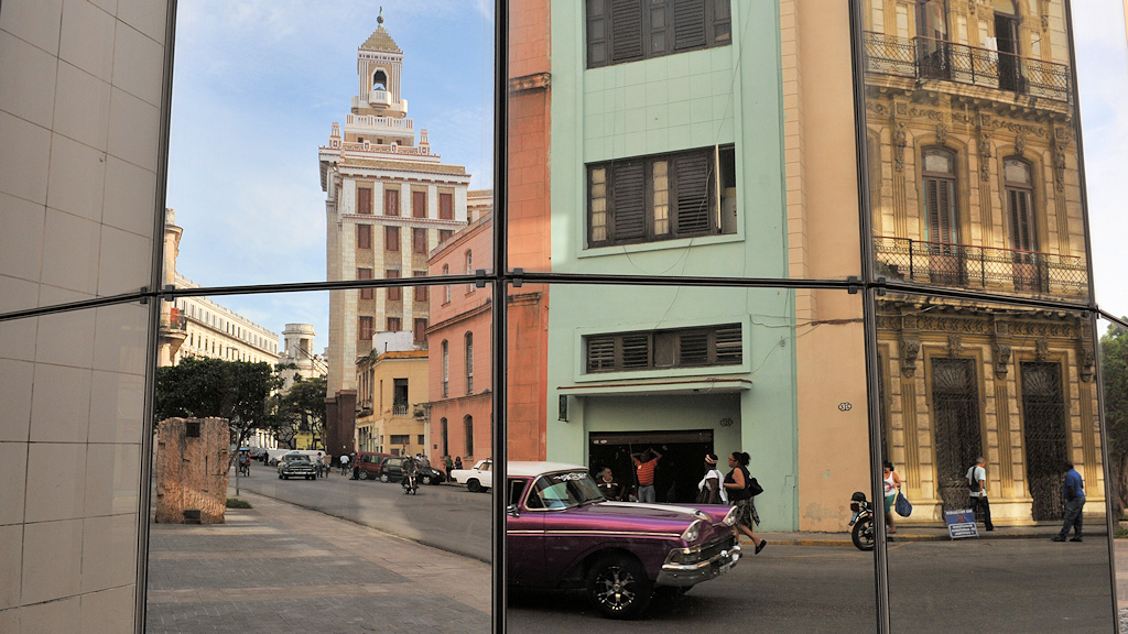 Spiegelung in Havanna
1129