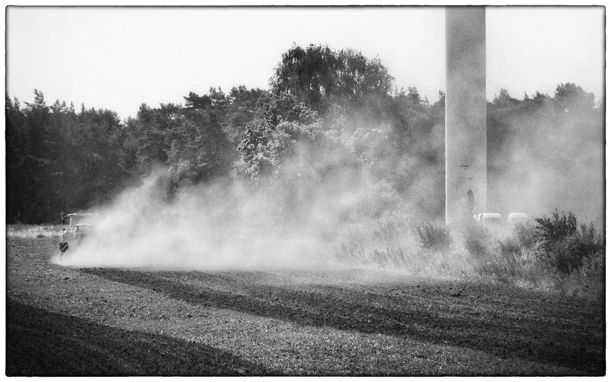 Staubwolke BW_2.jpg