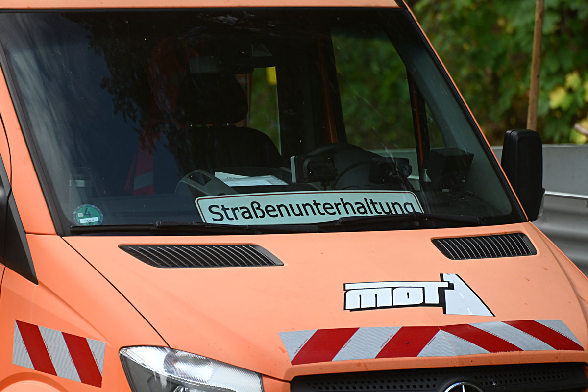 Straßenunterhaltung.jpg