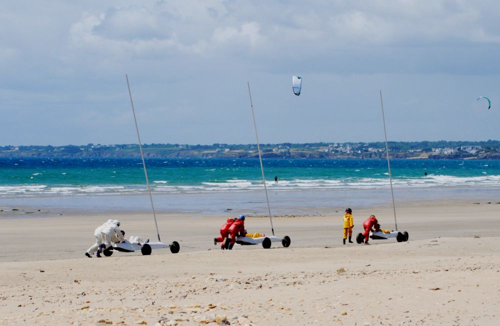 Strandsegler Kinder in der  Bretagne