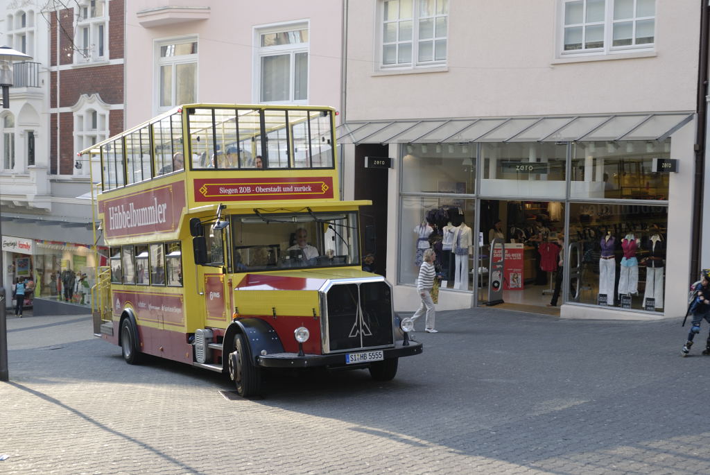 Stressfrei mit dem Hübbelbummler in die Altstadt Siegen
(Hübbel = Hügel/Berg)
