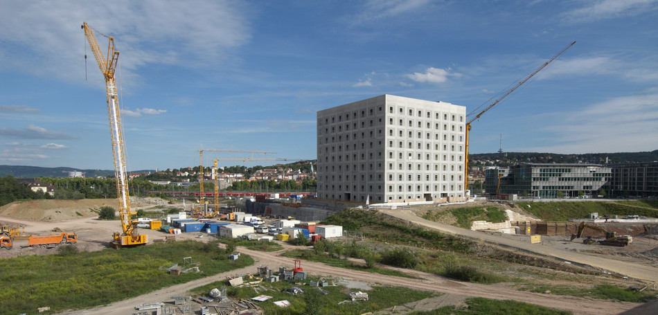 Stuttgart, 25.08.2010. Baustelle der neuen Stadtbücherei "Bibliothek21" im zukünftigen Europaviertel hinter dem Hauptbahnhof. 

Nikon D200, AFS-Zoom-N
