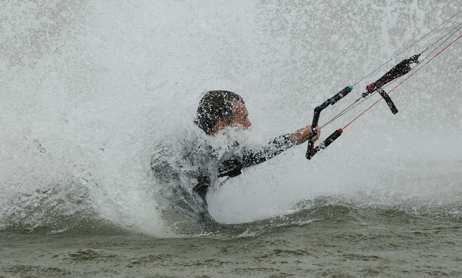 Surfer 134 3