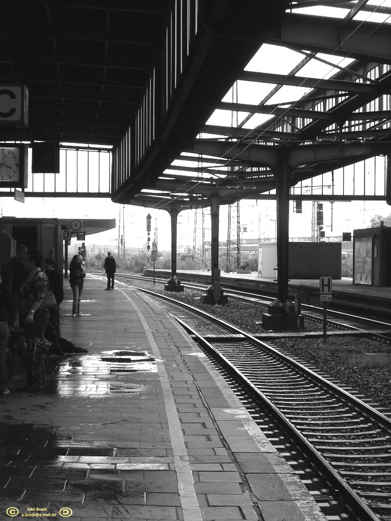 SW014 Bahnhofstristesse im Ruhrpott