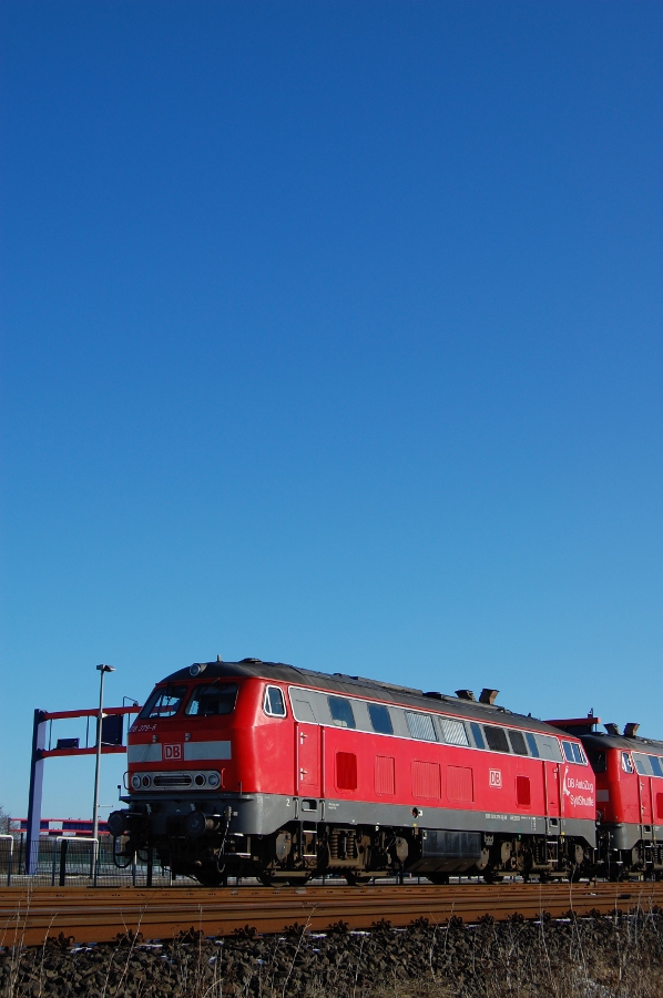 SyltShuttle unter strahlend blauem Himmel