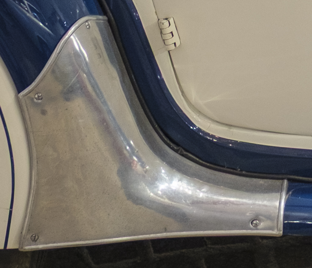 T51X0025-1-2.jpg