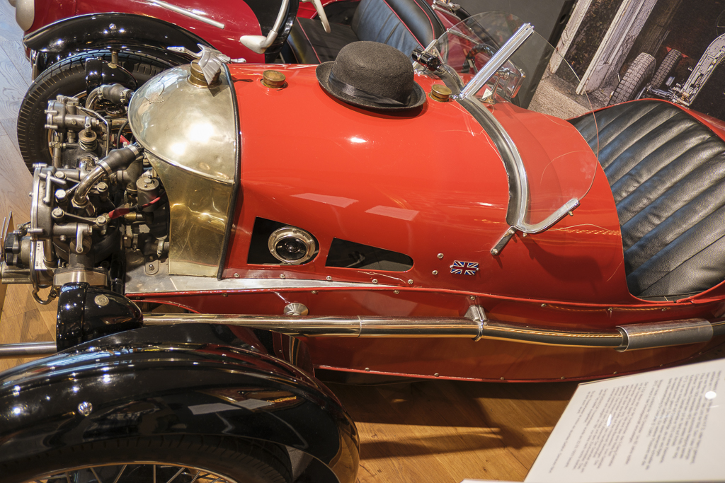 T51X0068-1.JPG