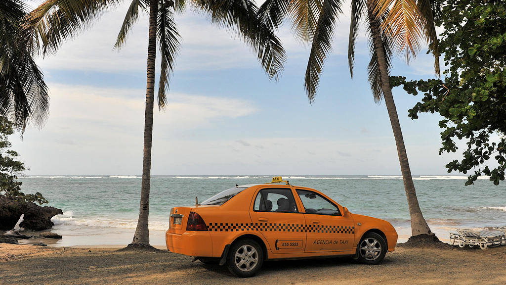 Taxi am Strand 0697b