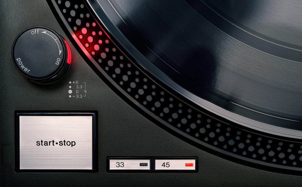 technics
1210
start
stop
schallplatte
45 rpm
33 rpm