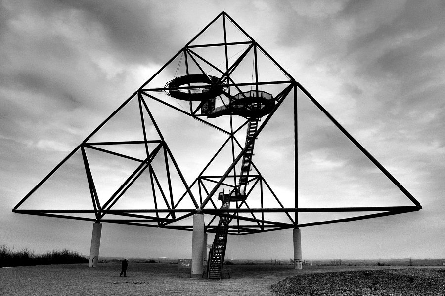 Tetraeder auf der Abraumhalde Zeche Prosper