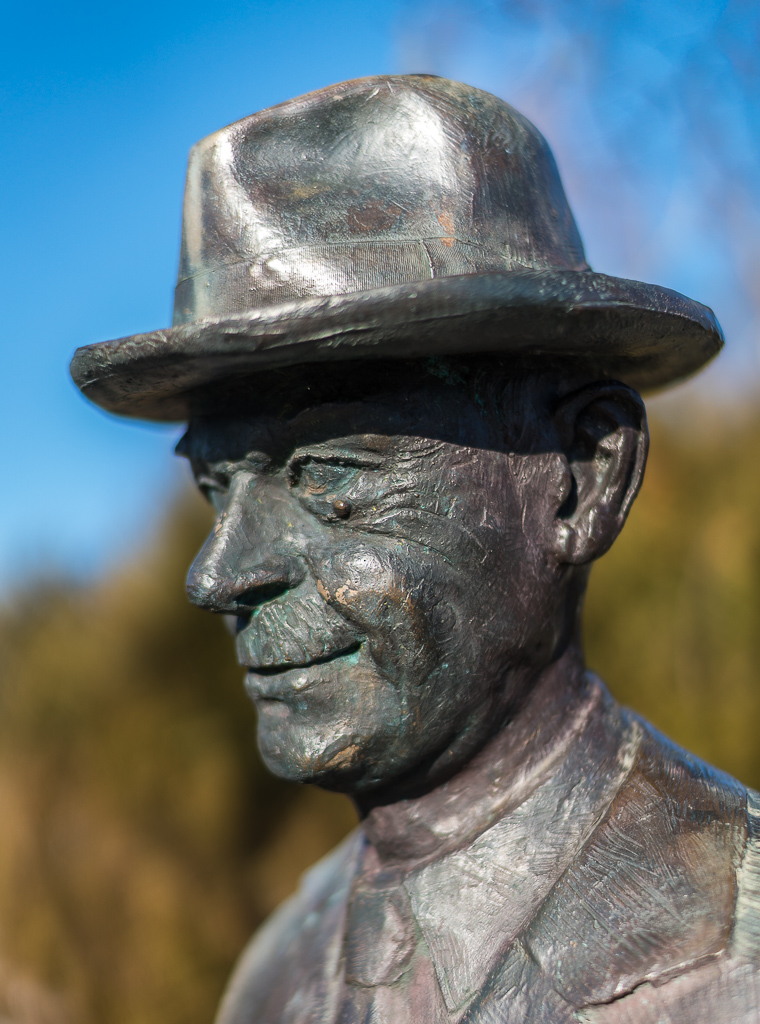 Th Mann Denkmal 3