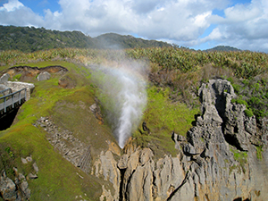 The Blowhole - Pancake Rocks - Southisland