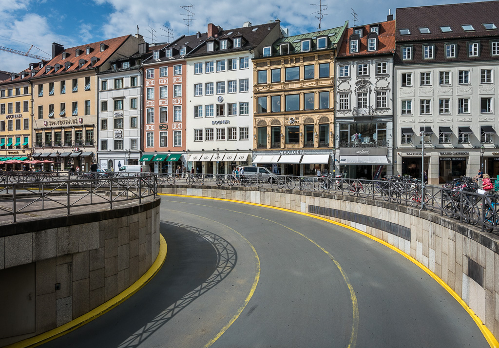Tiefgarageneinfahrt Max-Josephs-Platz