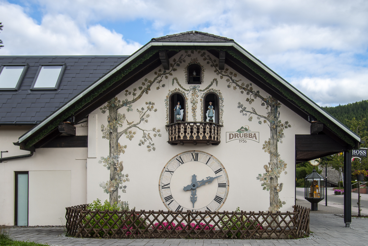 Titisee Haus Uhr.jpg