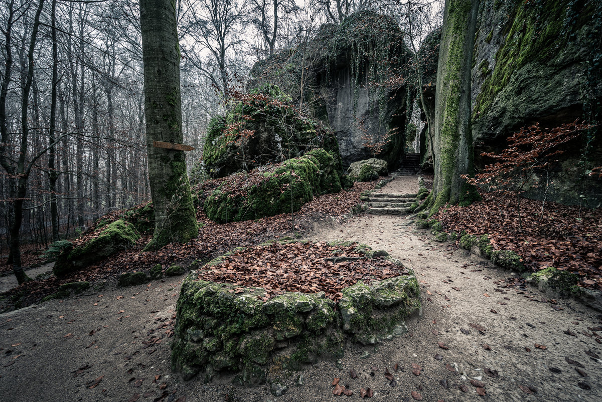 To the Theater 2