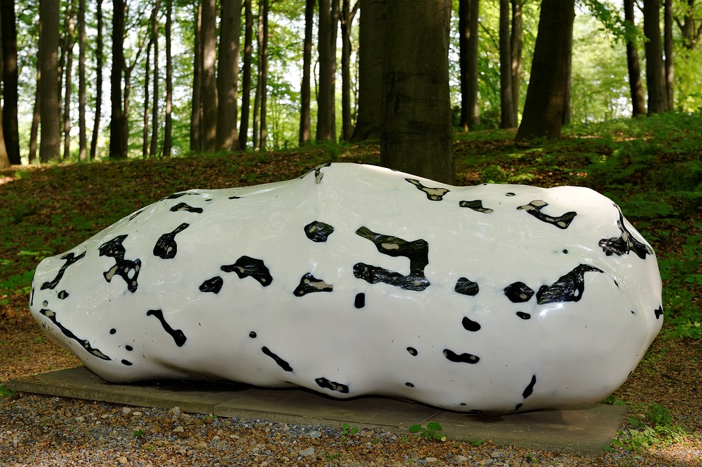 Tony Cragg20110430  Skulpturenpark Waldfrieden Wpt  0026 DxO