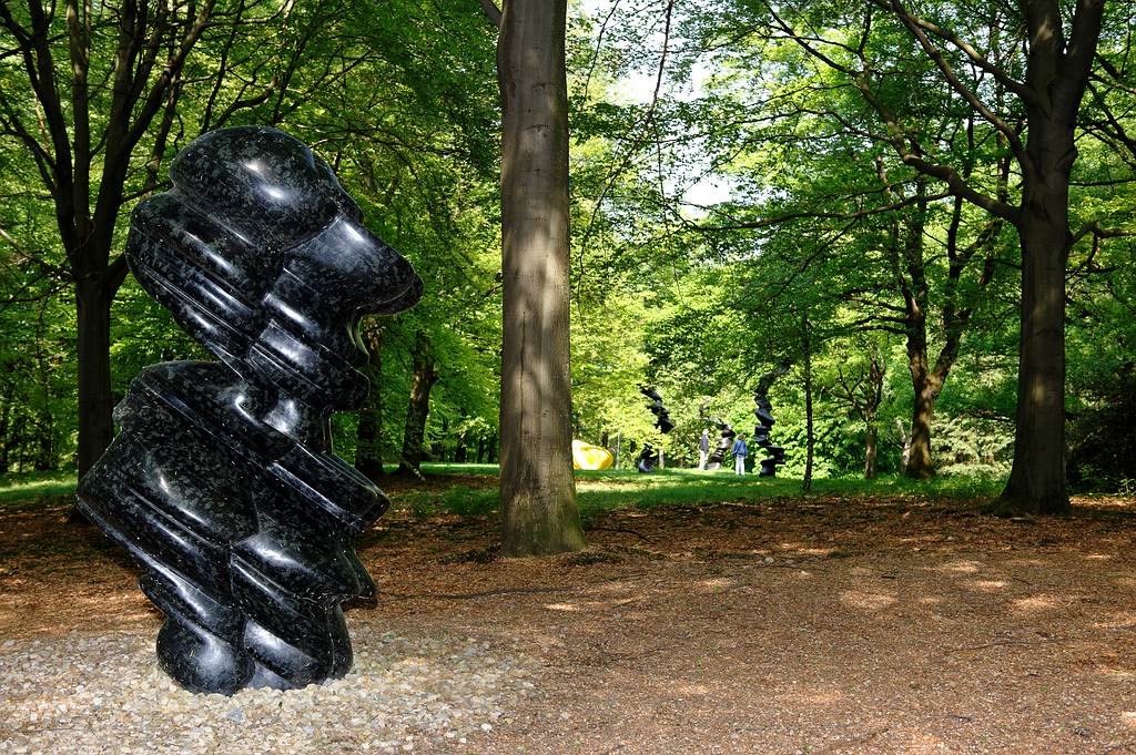 Tony Cragg20110430  Skulpturenpark Waldfrieden Wpt  0076 DxO