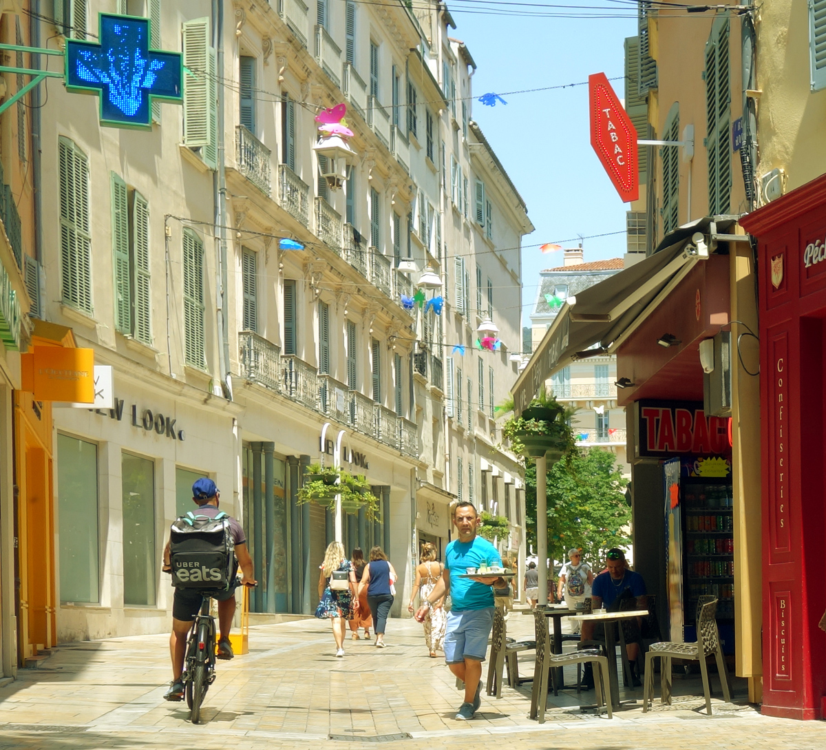 Toulon in Farbe.jpg
