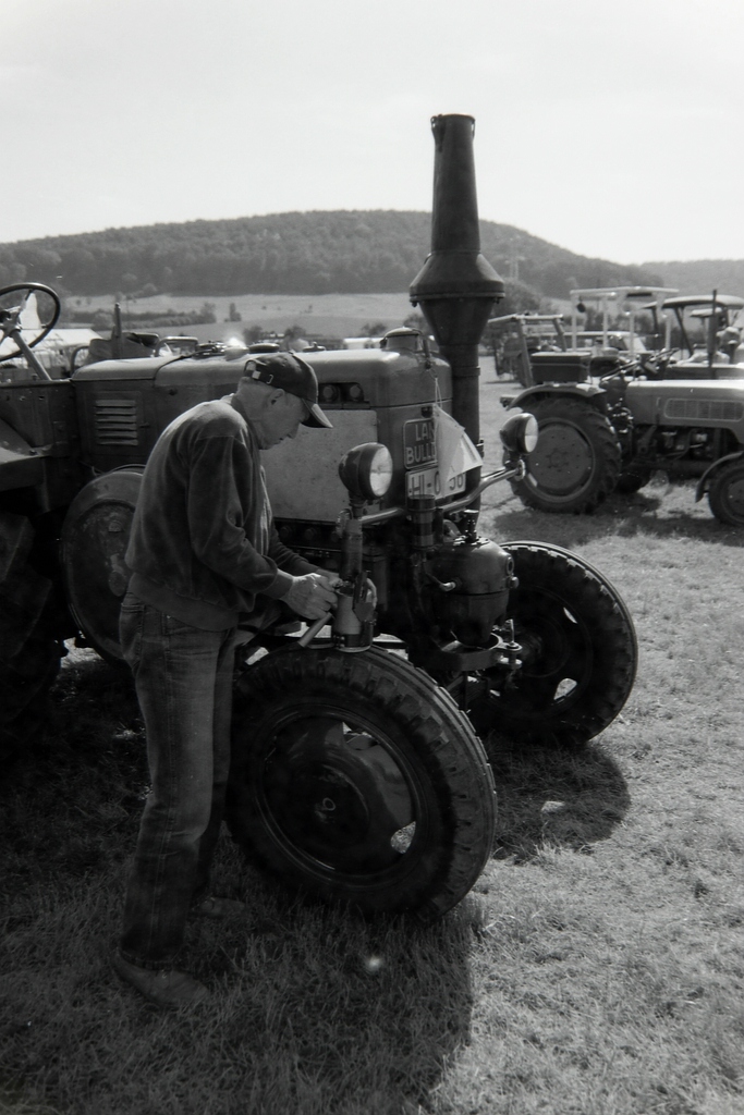 Trecker analog DSC 2099