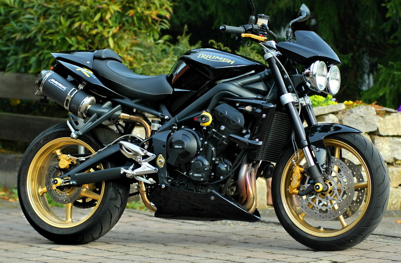 Triumph Street Triple R