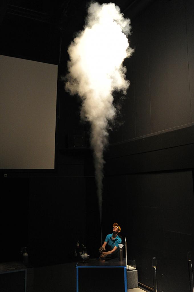Trockeneisvulkan (Swiss Science Center Technorama)