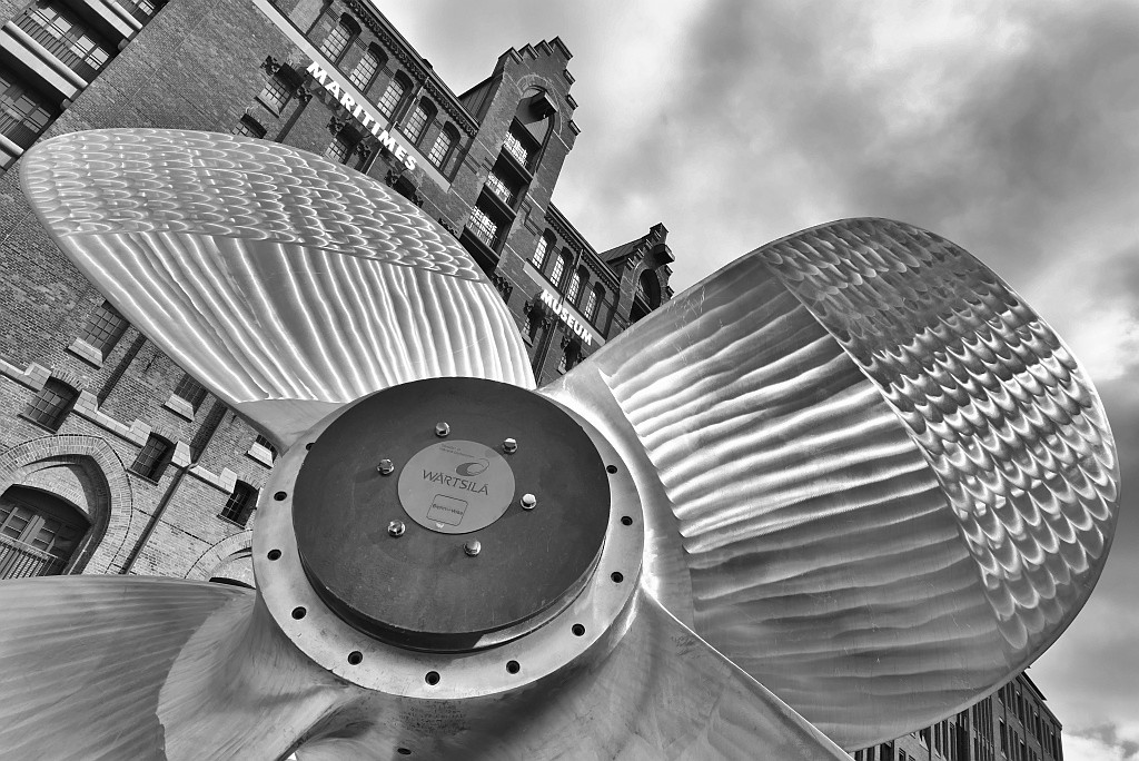 TS6 Hafencity 007 v DxO