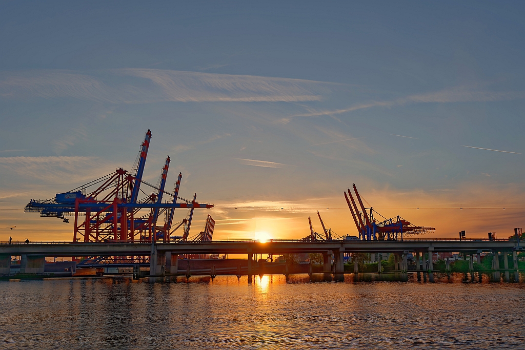 TS8 9019 DxO  k verkl.Waltershofer Hafen