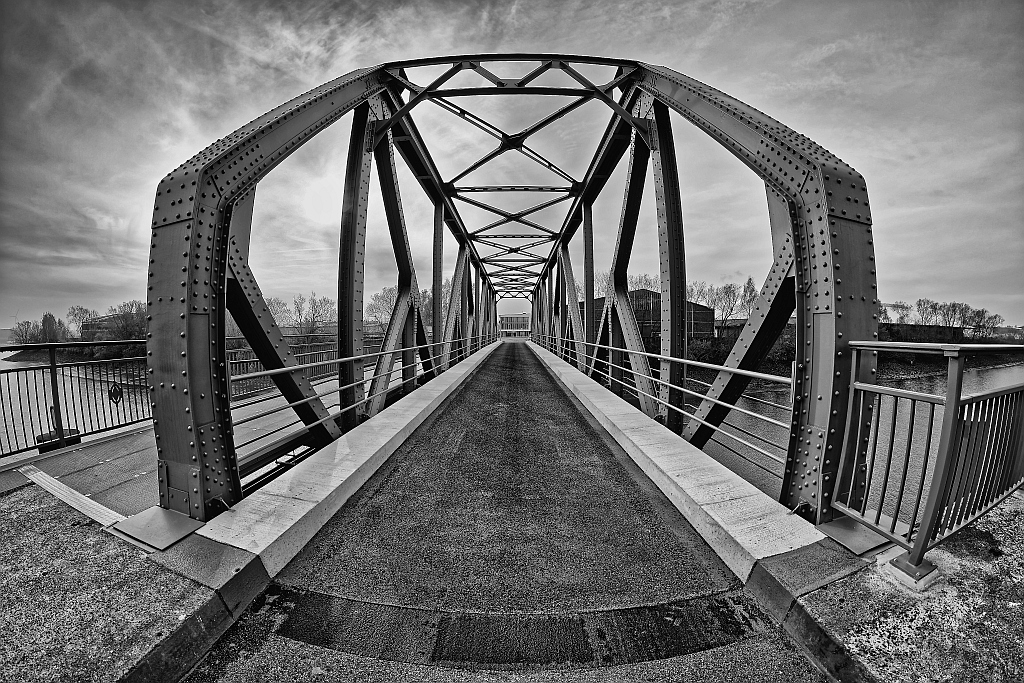TS8 9987 DxO k Brandenburger Brücke