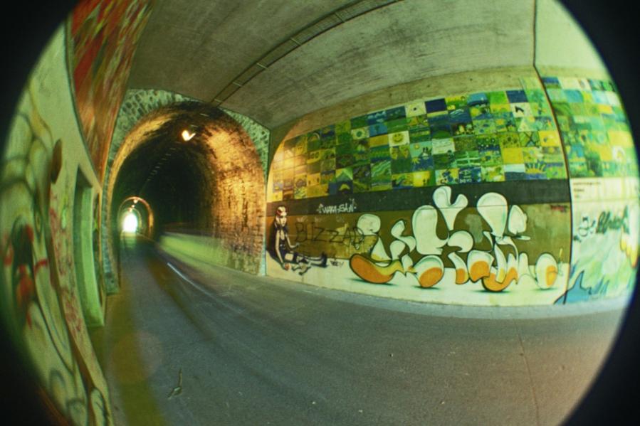 Tunnel mit Bike