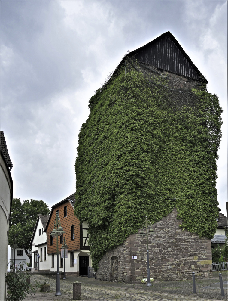 Turm des ehemaligen Stadttores.jpg