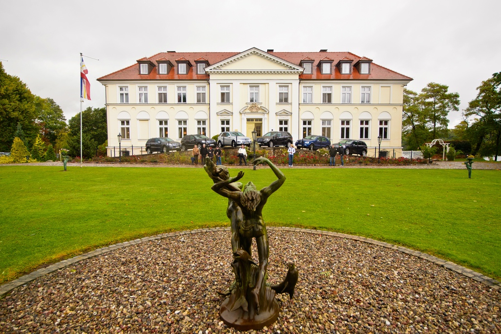 TZ Schloss Schorssow