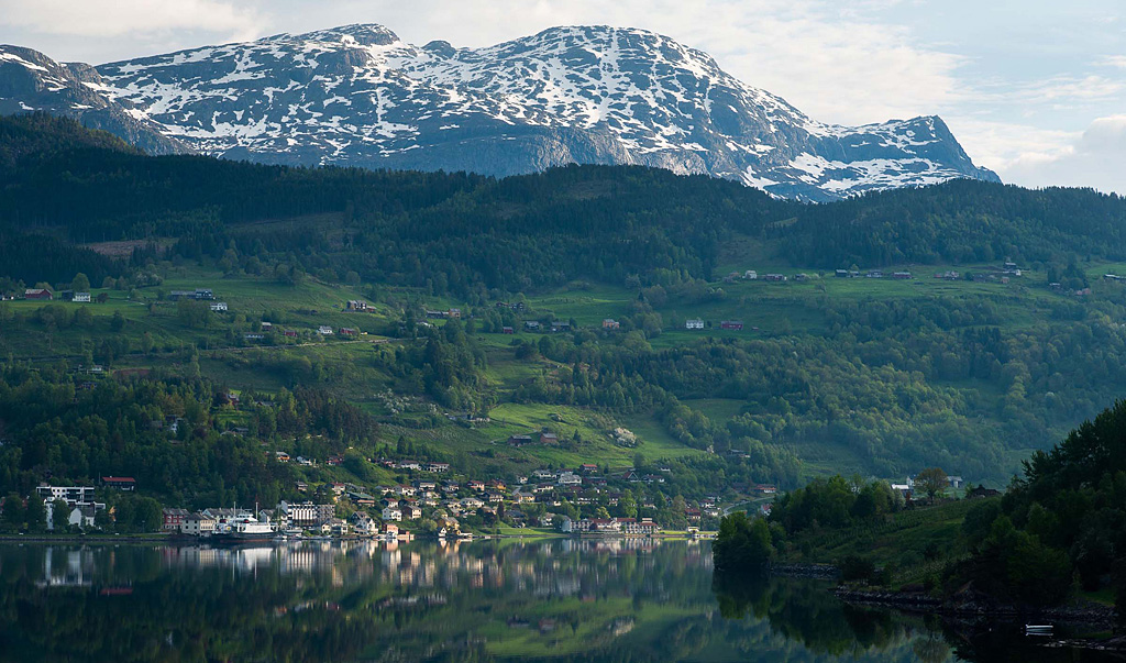 Ulvik im Hardangerfjord am 1.6.2013