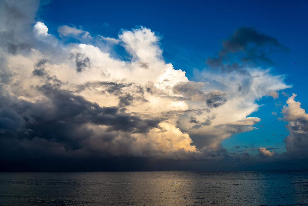 Unwetter HFB8707 
Wolkenbank über der Südküste des Peloponnes