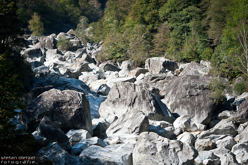 Valle Vercasca - Die Verzasca oberhalb von Coissétt