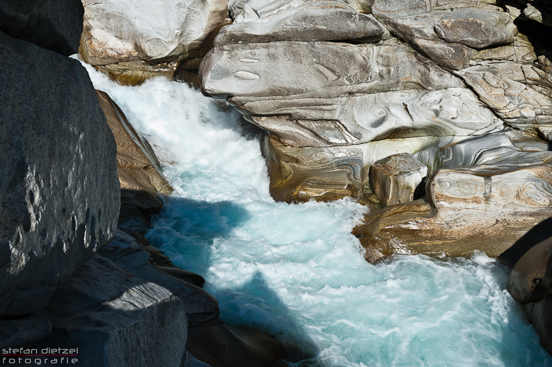 Valle Verzasca - Würfel?