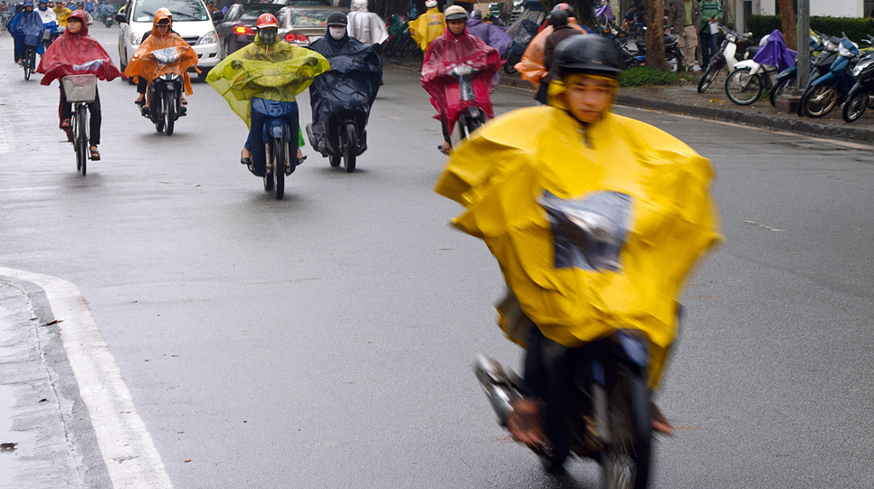 Vietnam
Hue
Regen
Regencape
Umhang