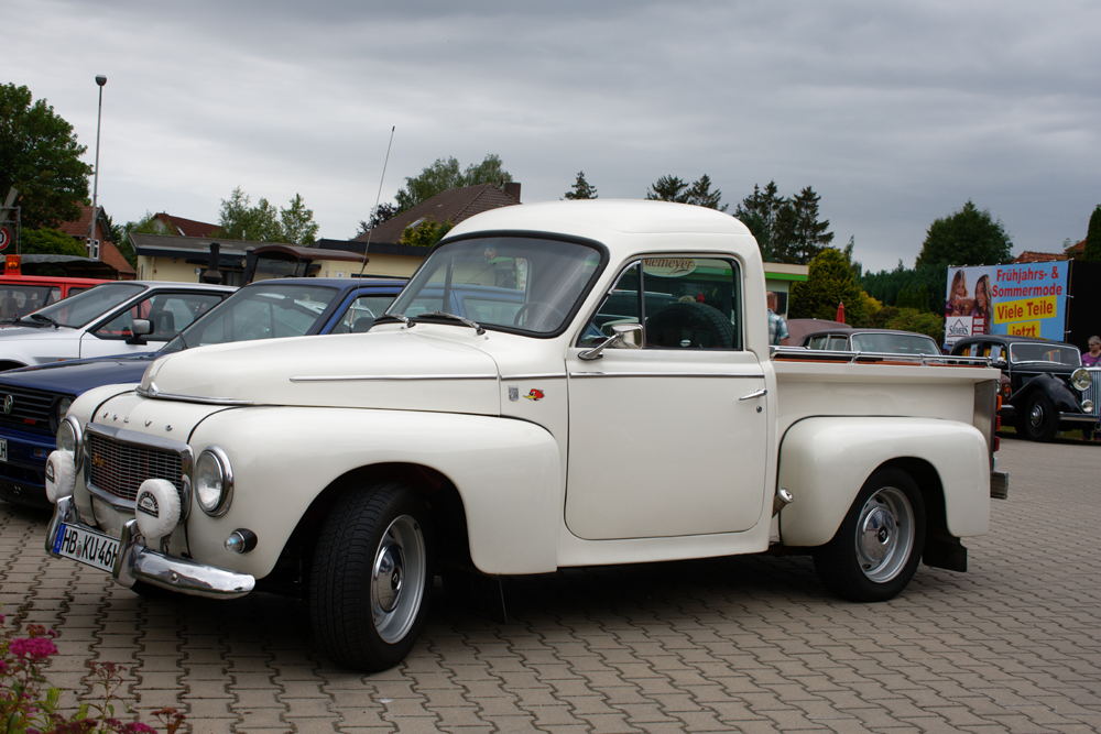 Volvo 210 Pritsche.jpg