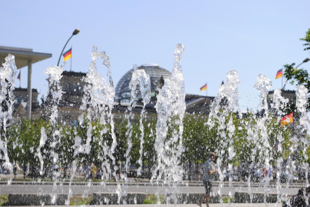 Wasserspiel vor dem Reichtstagsgebäude