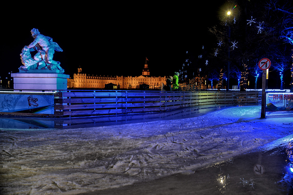 Weihnachsmarkt karlruhe eisbahn 1200