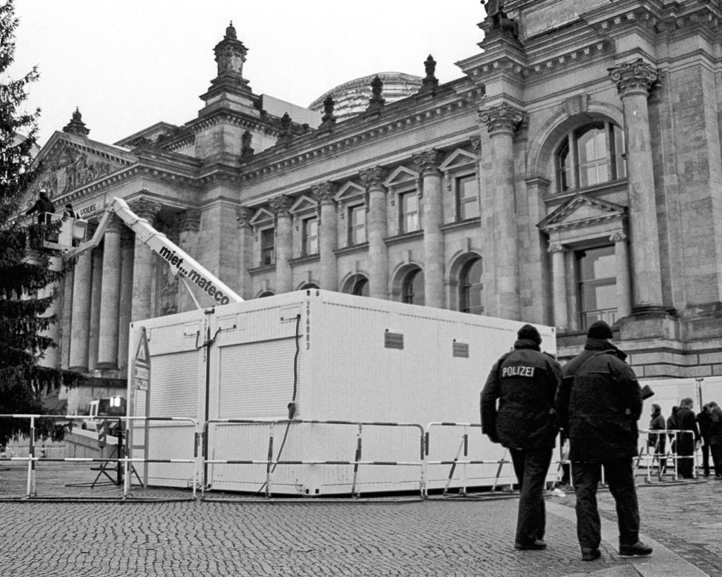 Weihnachtsbaumpflanzung am Reichstag, 2010