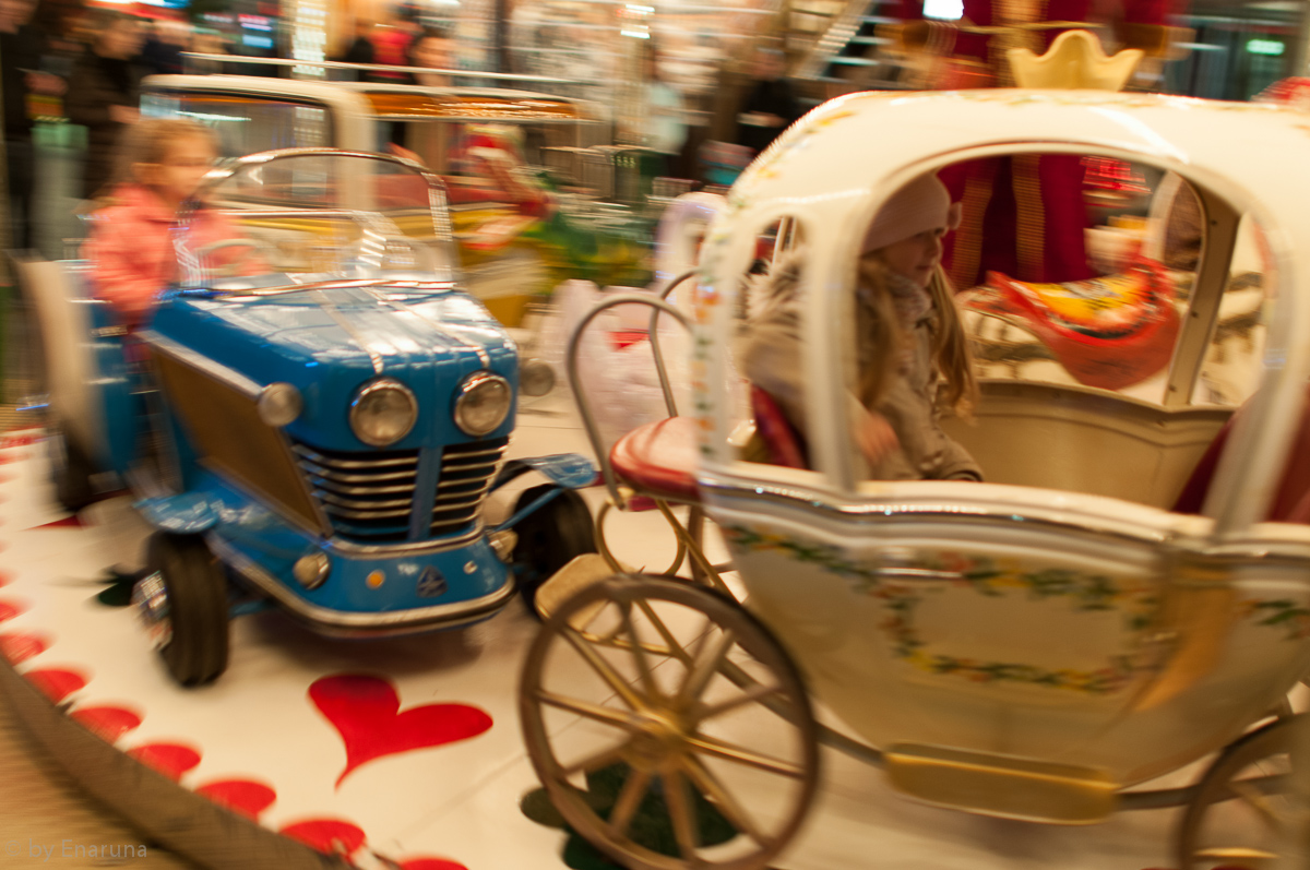 weihnachtsmarkt karussell