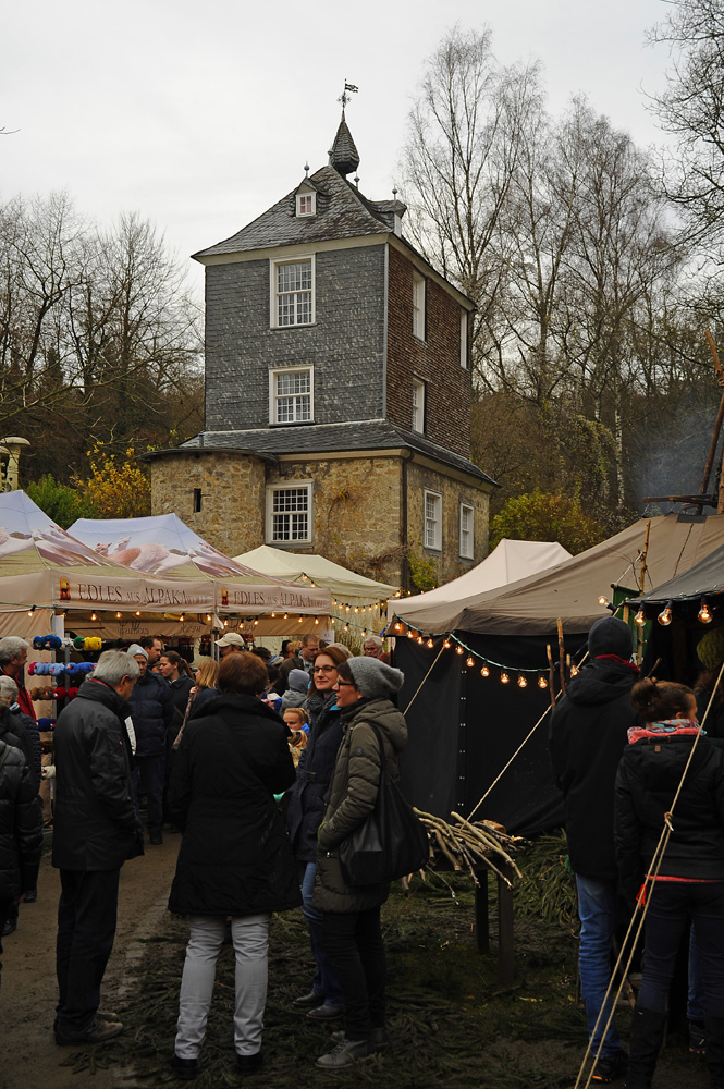 Weihnachtsmarkt Schloss Lüntenbeck 2015 7006745kx