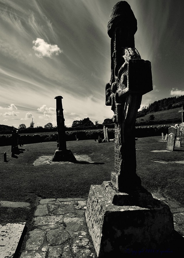 X 0037 Irland 2011 Ahenny graveyard