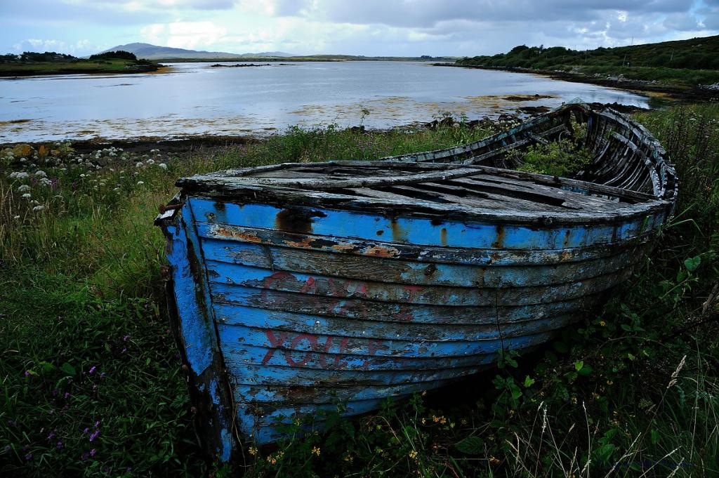 X 0145 Irland 2011 Connnemara boat