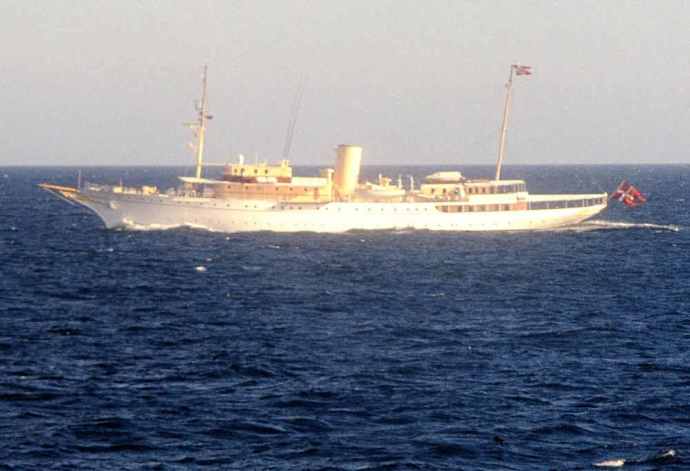 yacht JKK 5308