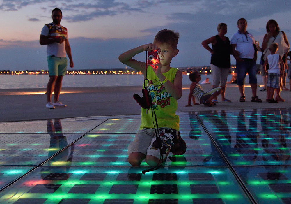 Zadar, Lichtspielmonument