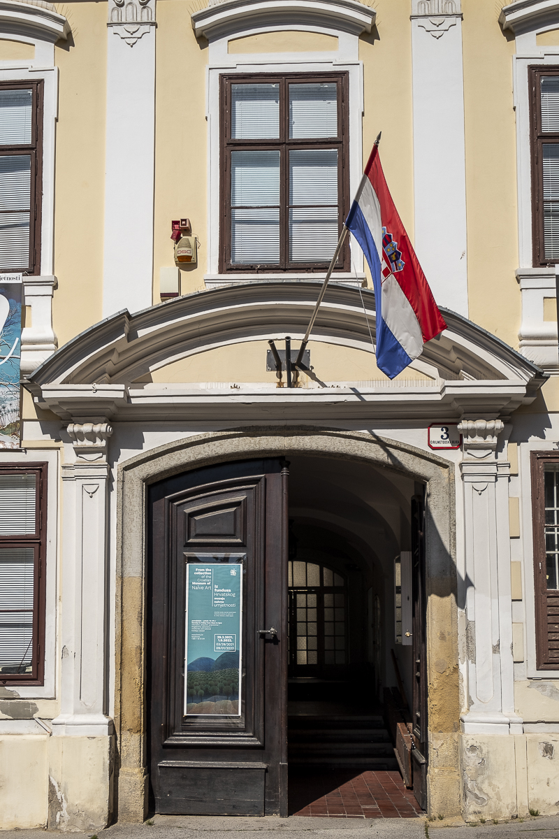 Zagreb Tür naive Kunst.jpg