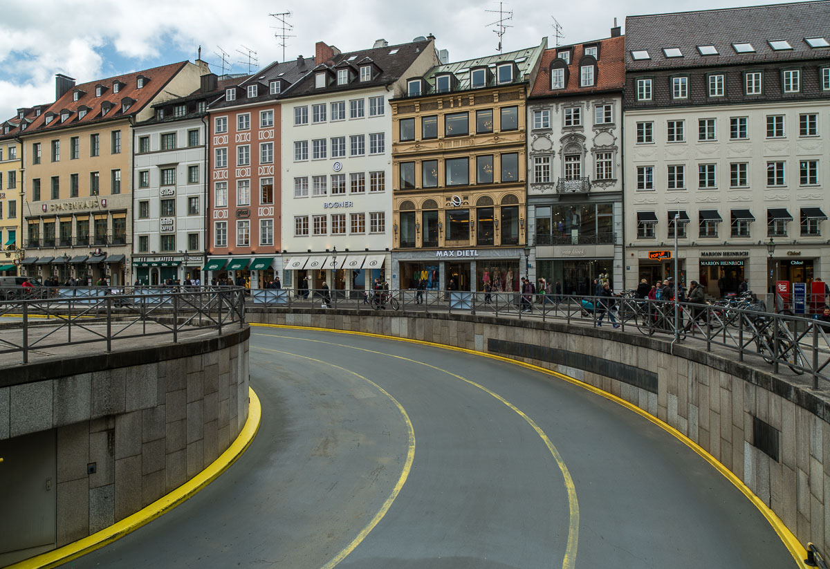 Zufahrt Tiefgarage Max-Josephs-Platz