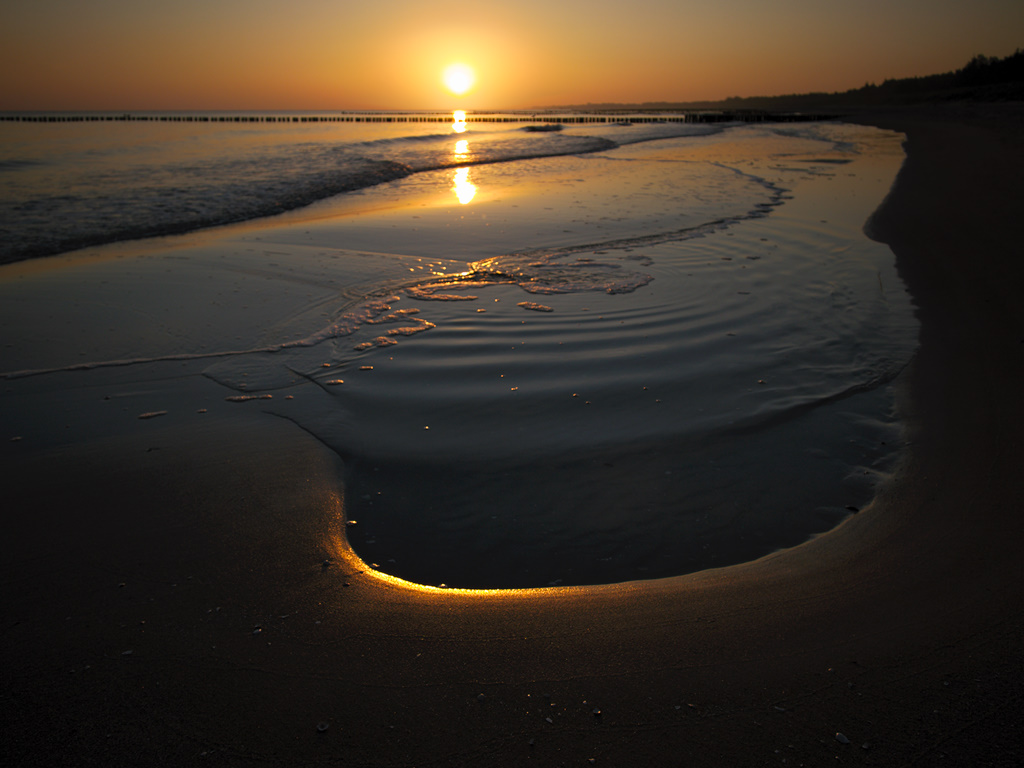 Zum Thread http://www.nikon-fotografie.de/vbulletin/nf-f-bilderforum/175394-morgenstimmung-am-ostseestrand-zingst.html